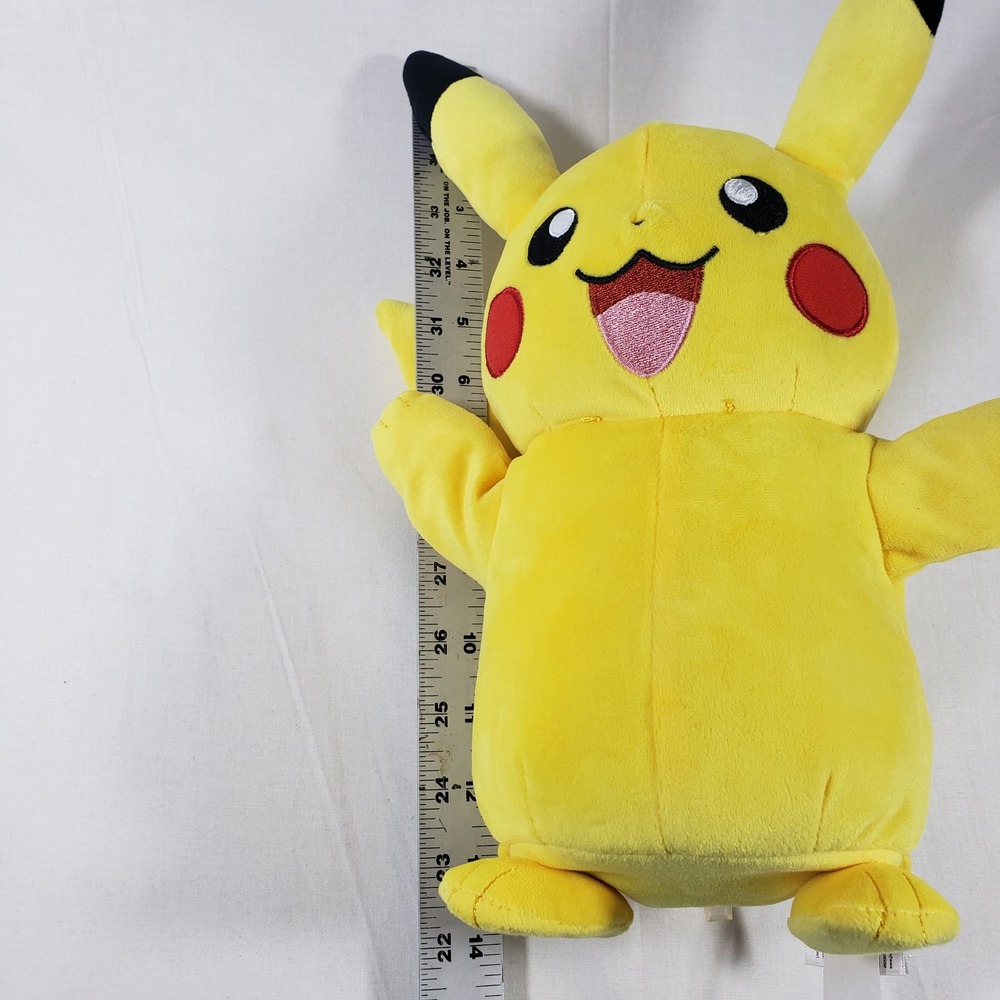 Pokemon Pikachu 12 Inch‎ Interactive Plush Toy Yellow PKW2365 2021 Nintendo - Picture 5 of 13